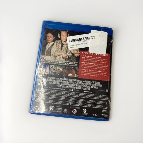 The Conjuring (NEW SEALED Blu-ray, 2013) HORROR Vera Farmiga, Ron Livingston - Picture 2 of 5